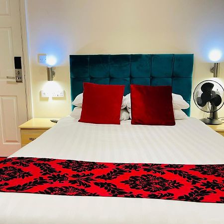 Trivelles Park Hotel Preston  Esterno foto