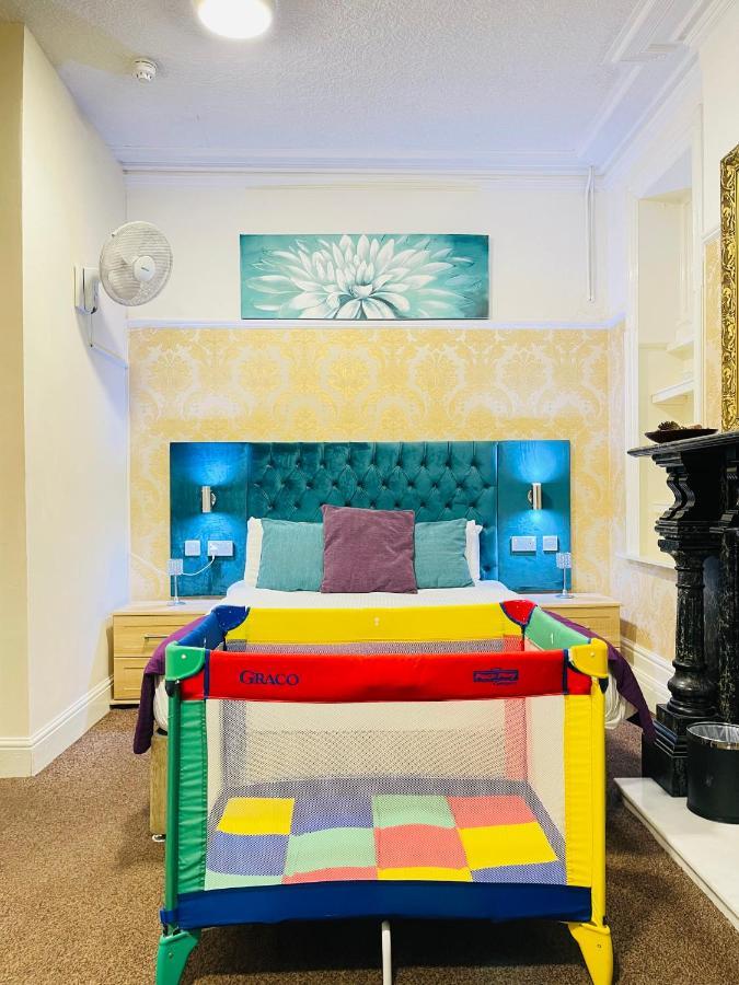 Trivelles Park Hotel Preston  Esterno foto