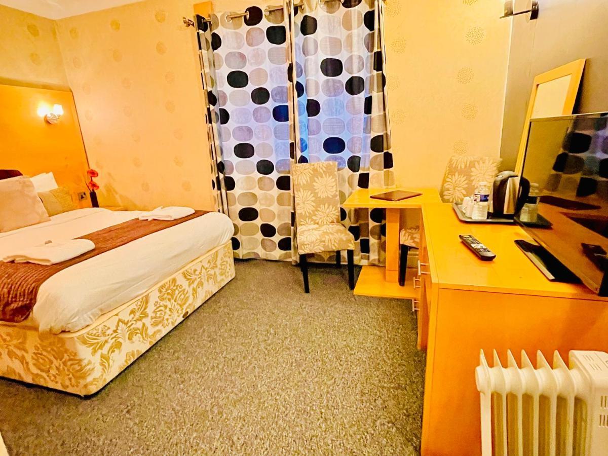 Trivelles Park Hotel Preston  Esterno foto
