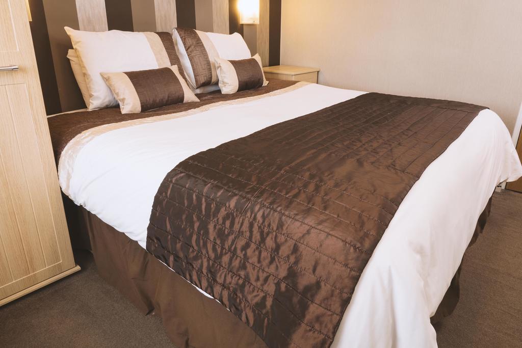 Trivelles Park Hotel Preston  Esterno foto