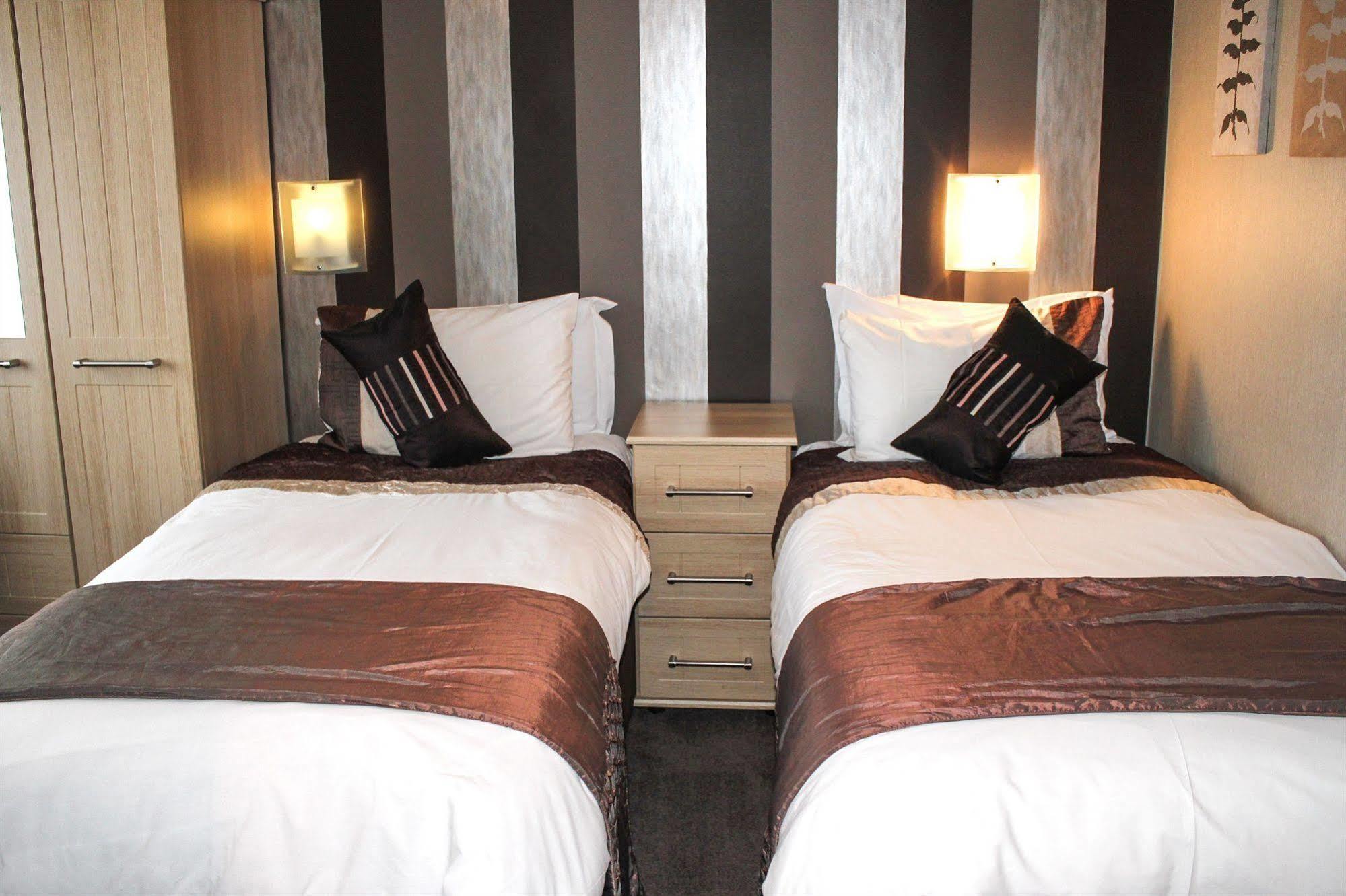 Trivelles Park Hotel Preston  Esterno foto