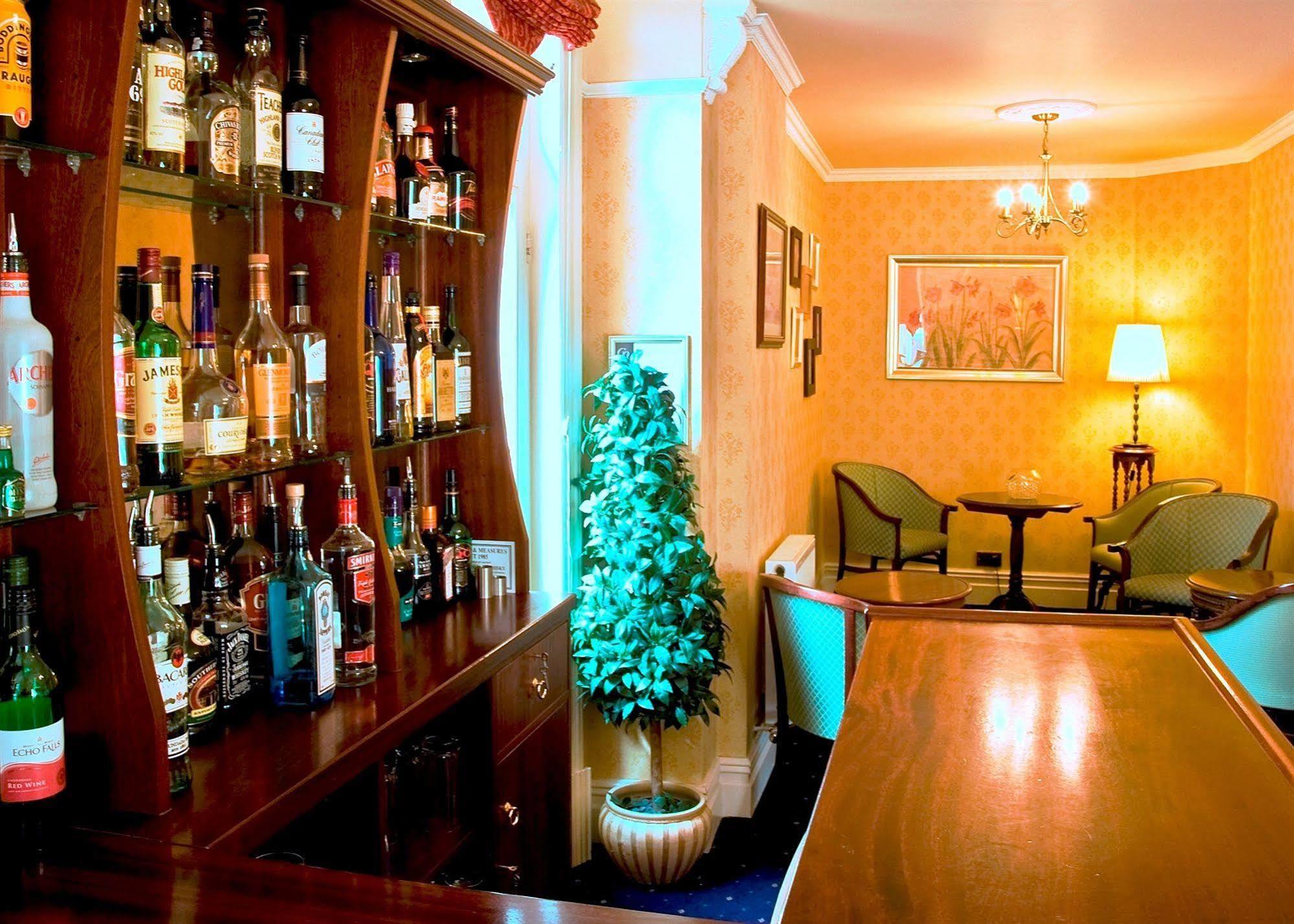 Trivelles Park Hotel Preston  Esterno foto